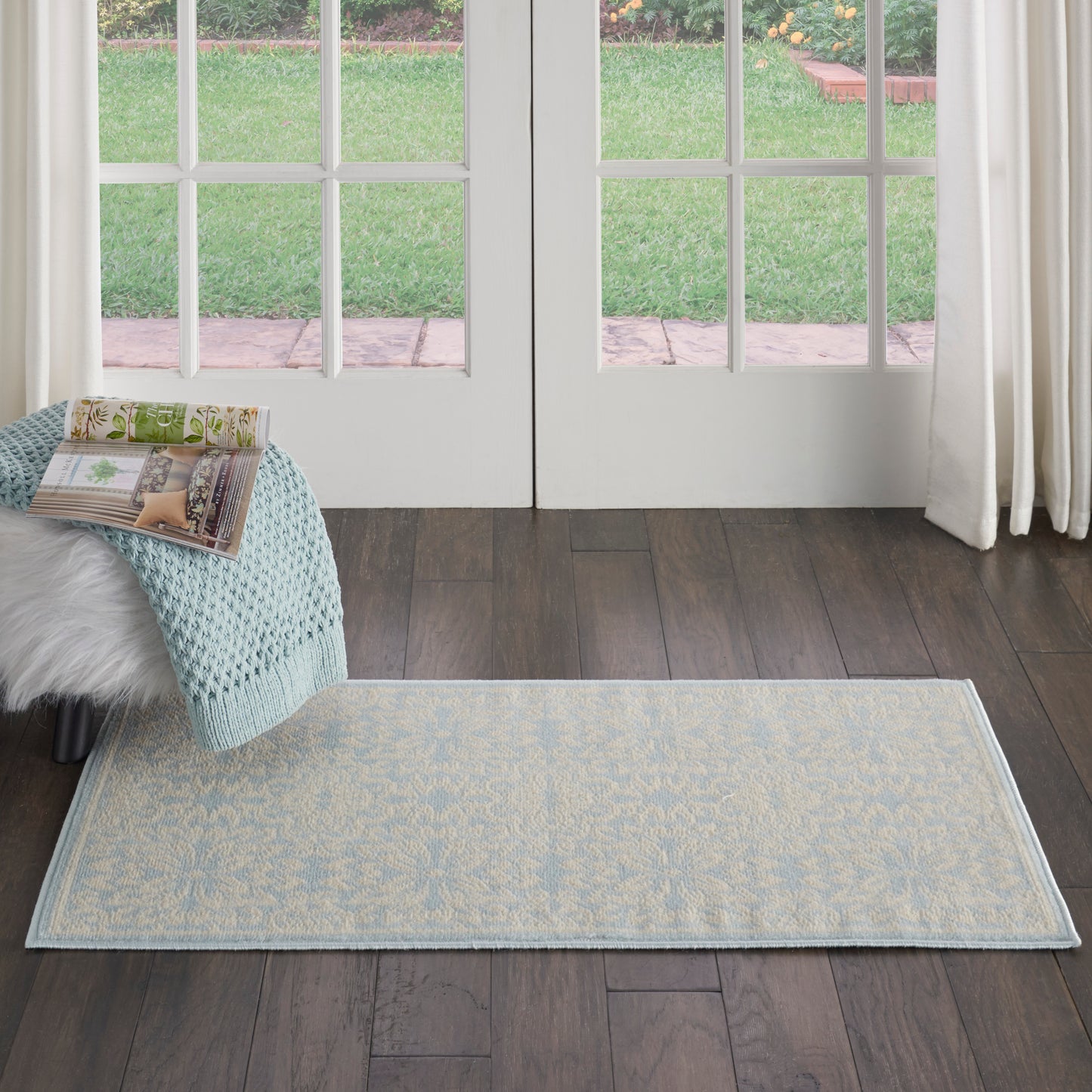 Nourison Jubilant 2' x 4' Ivory/Light Blue Farmhouse Indoor Rug