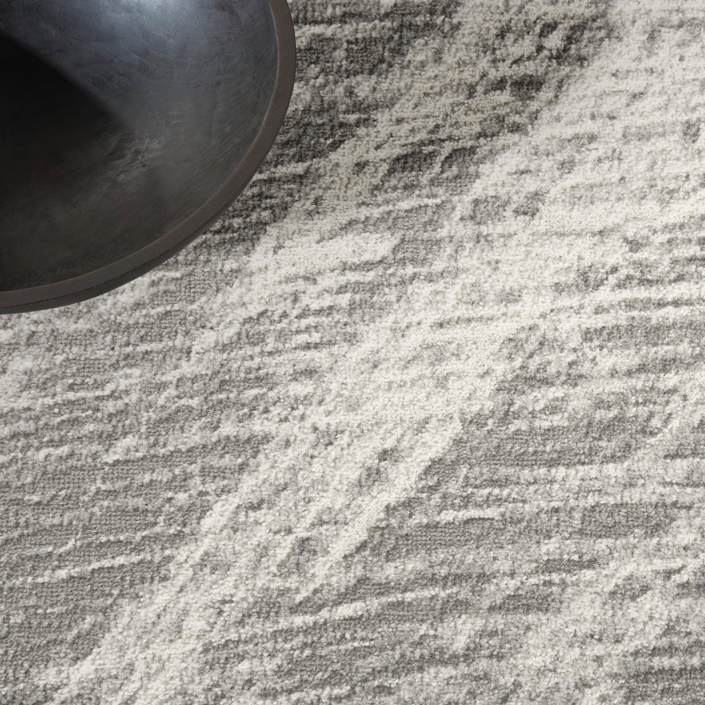 Calvin Klein CK011 Verdant 5'3" x 7'3" Ivory/Grey Modern Indoor Rug