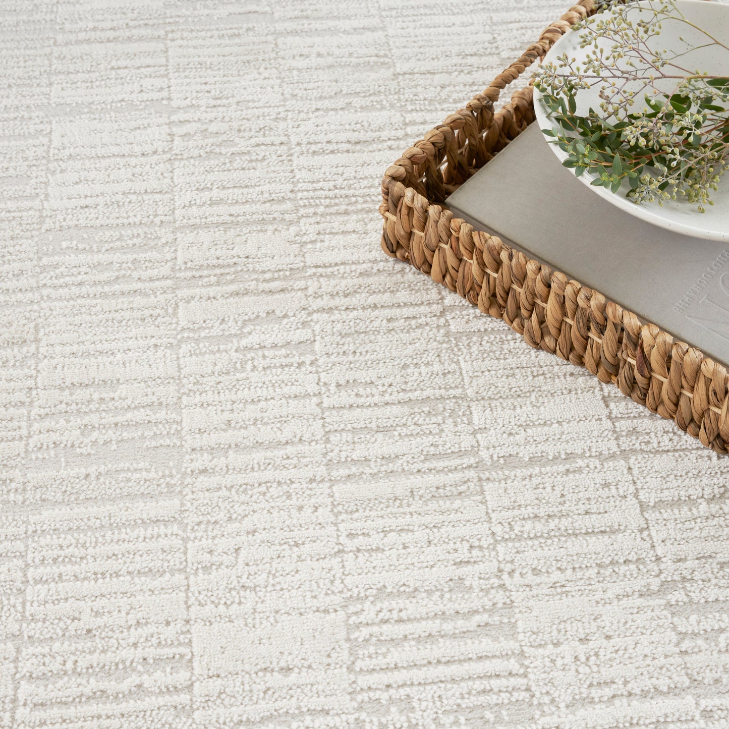 Nourison Dew 5'3" x 7' Beige Modern Indoor Rug