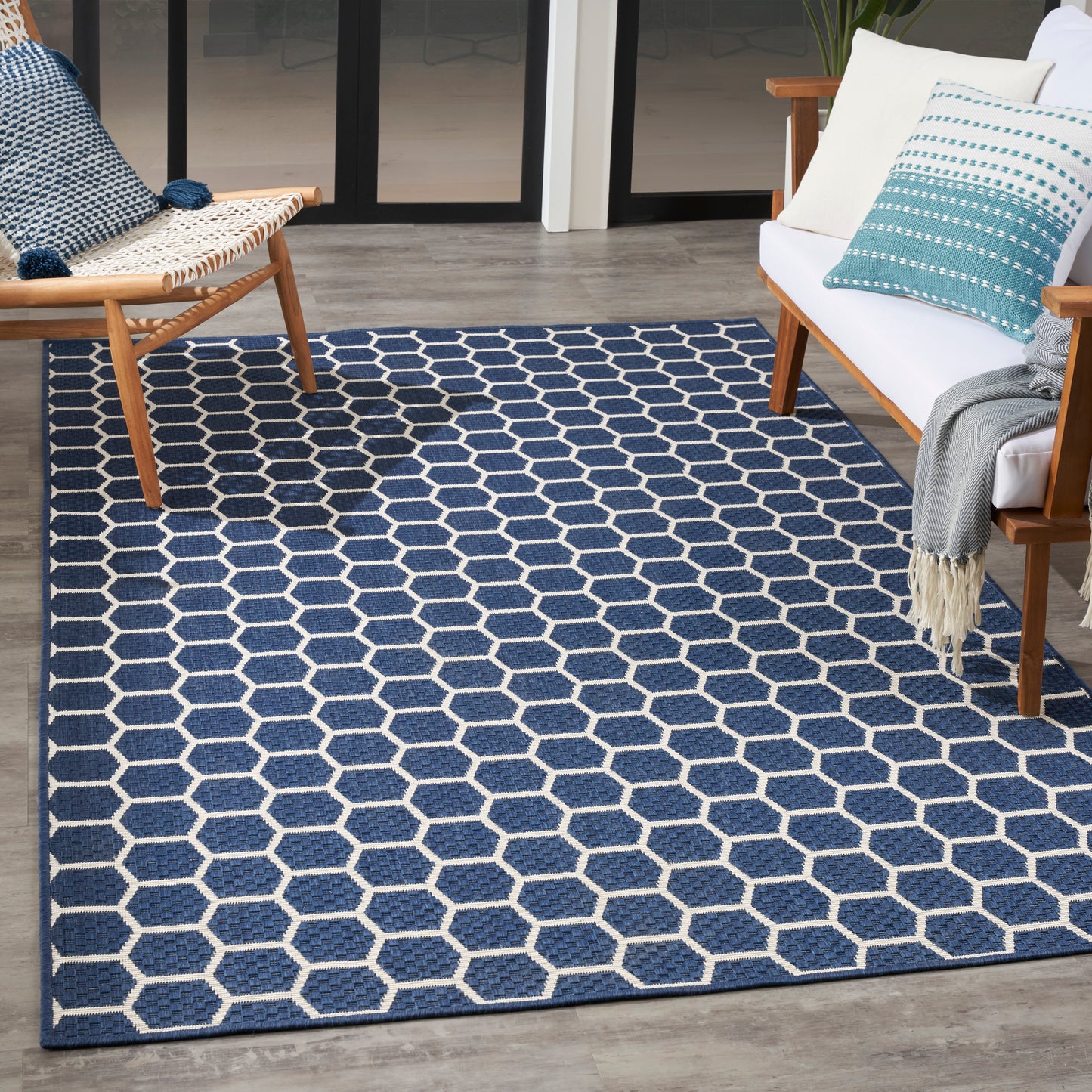 Nourison Twist Reversible 5' x 7' Navy Modern Rug