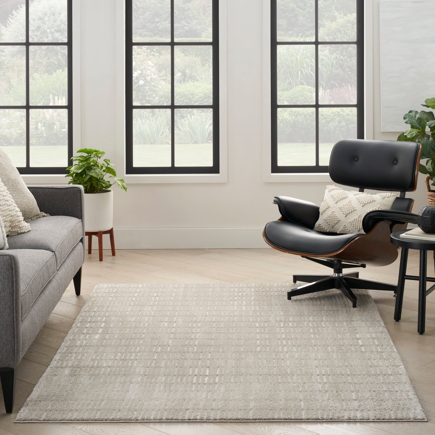 Nourison Modern Comfort 5'3" x 7' Grey Ivory Scandinavian Indoor Rug