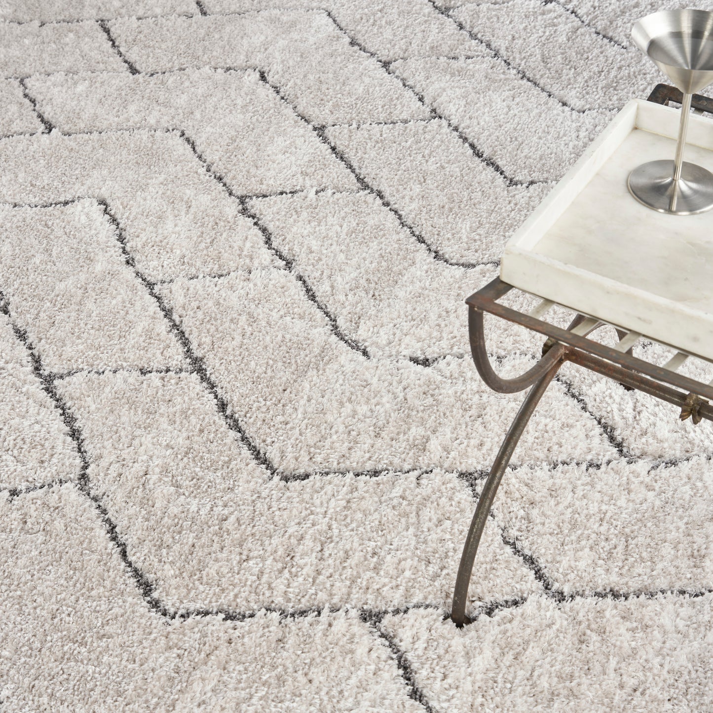 Nourison Dreamy Shag 7'10" x 9'10" Ivory Grey Shag Indoor Rug