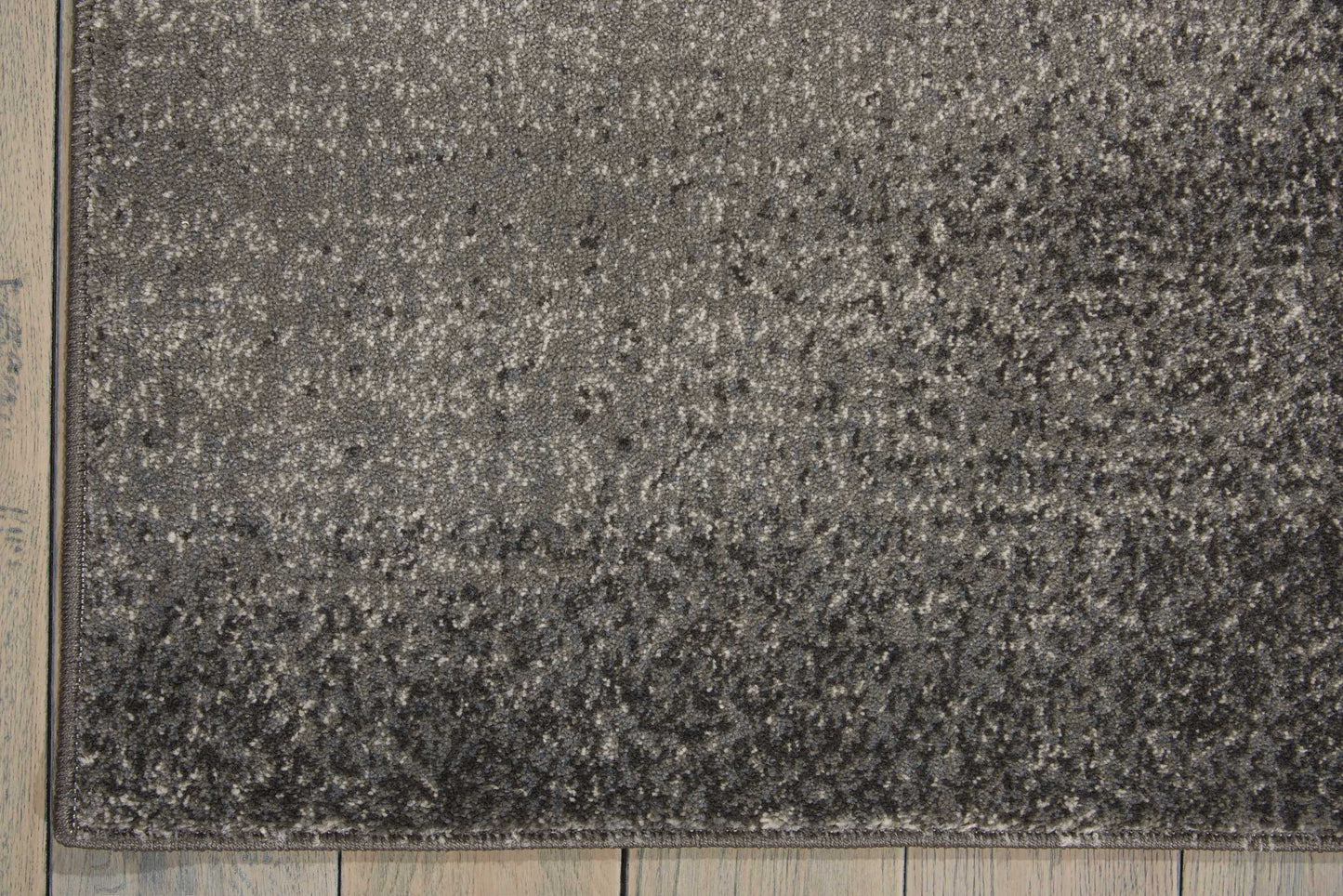Nourison Maxell 5'3" x 7'3" Grey Modern Indoor Rug