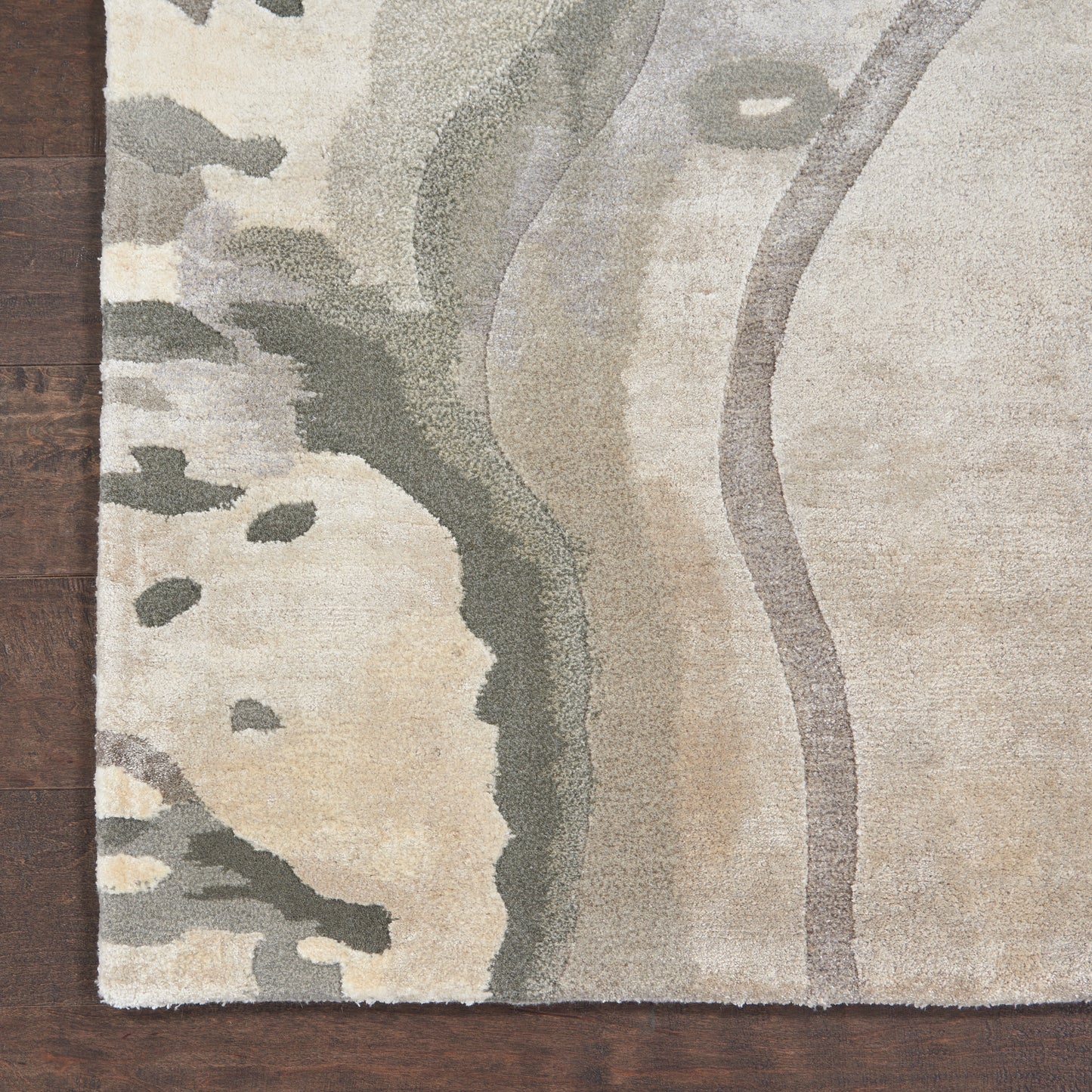 Nourison Prismatic 2' x 3' Silver Cloud Modern Indoor Rug