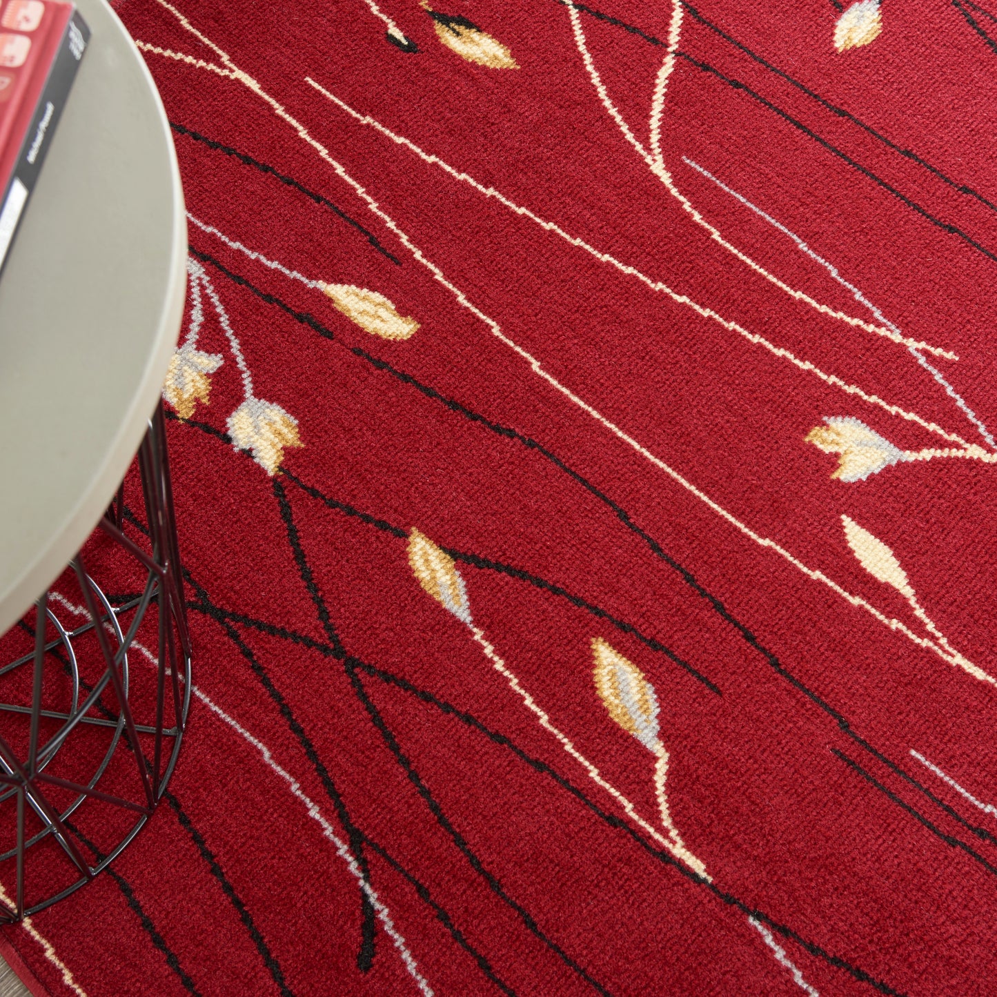 Nourison Grafix 4' x Round Red Contemporary Indoor Rug