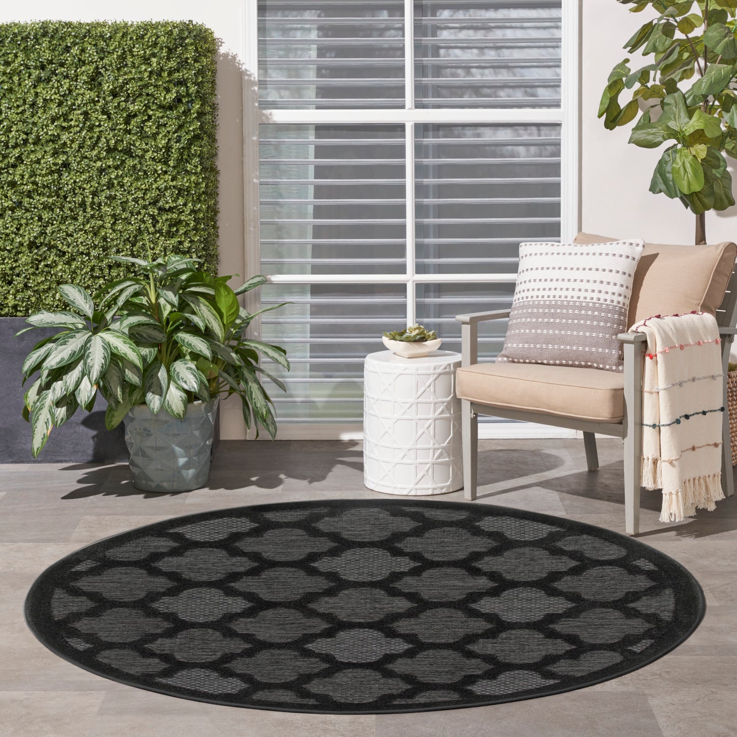 Nourison Easy Care 5' x Round Charcoal Black Modern Rug