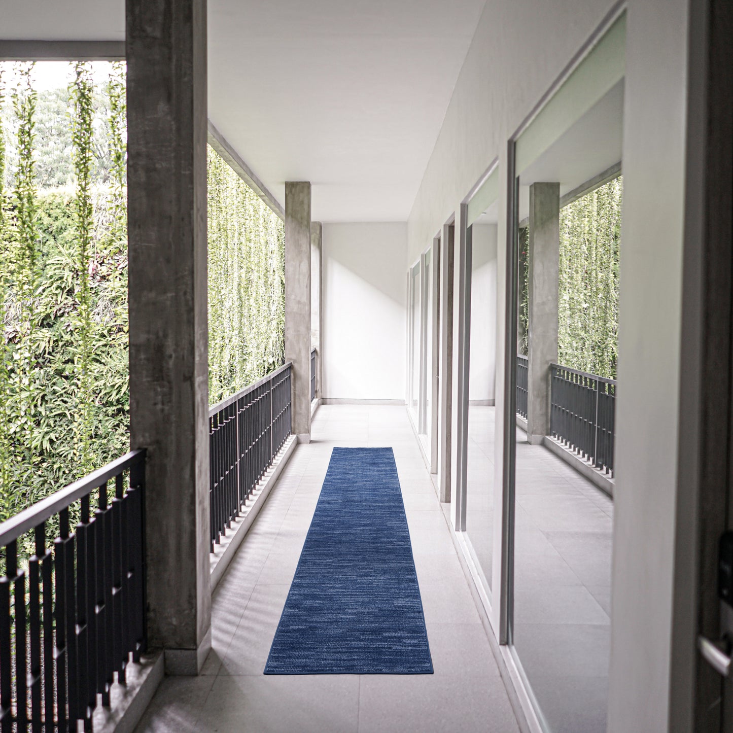 Nourison Nourison Essentials 2'2" x 12' Navy Blue Outdoor Rug
