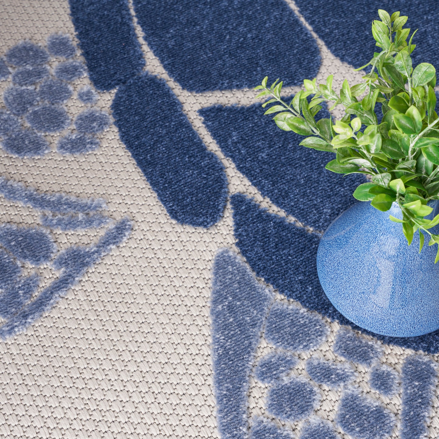 Nourison Aloha 5'3" x Round Navy Blue Coastal, Nautical & Beach Rug