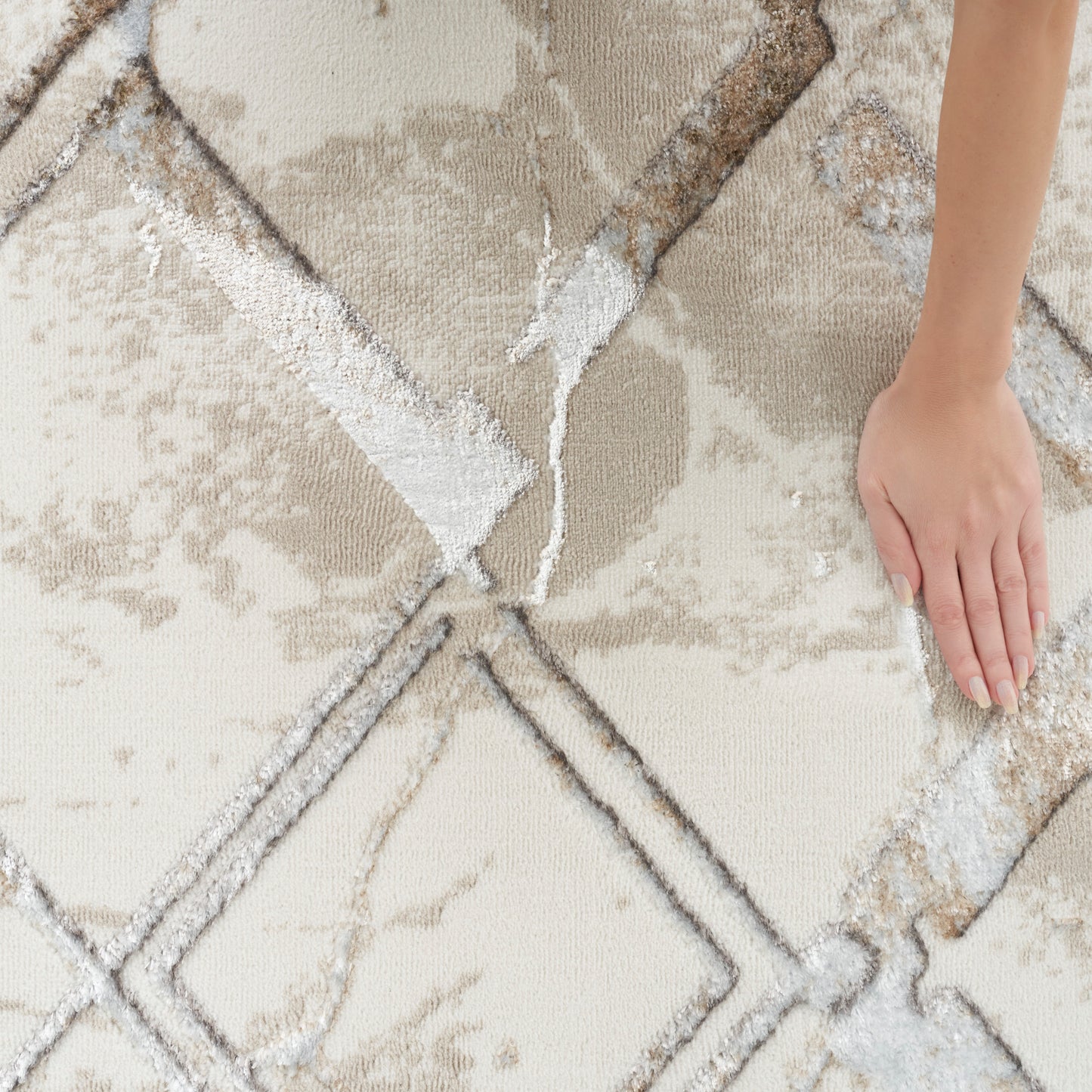 Nourison Glitz 3'11" x 5'11" Ivory/Grey Modern Indoor Rug