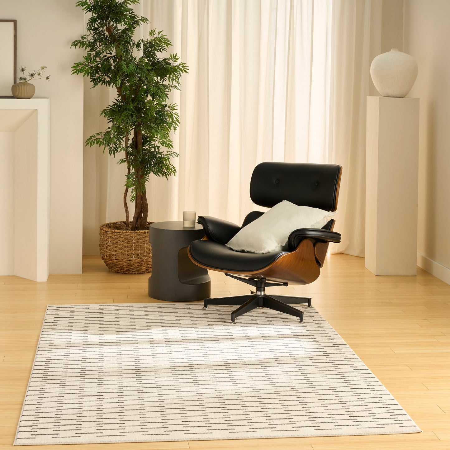 Nourison Nordic 5' x 7' Ivory Black Scandinavian Indoor Rug