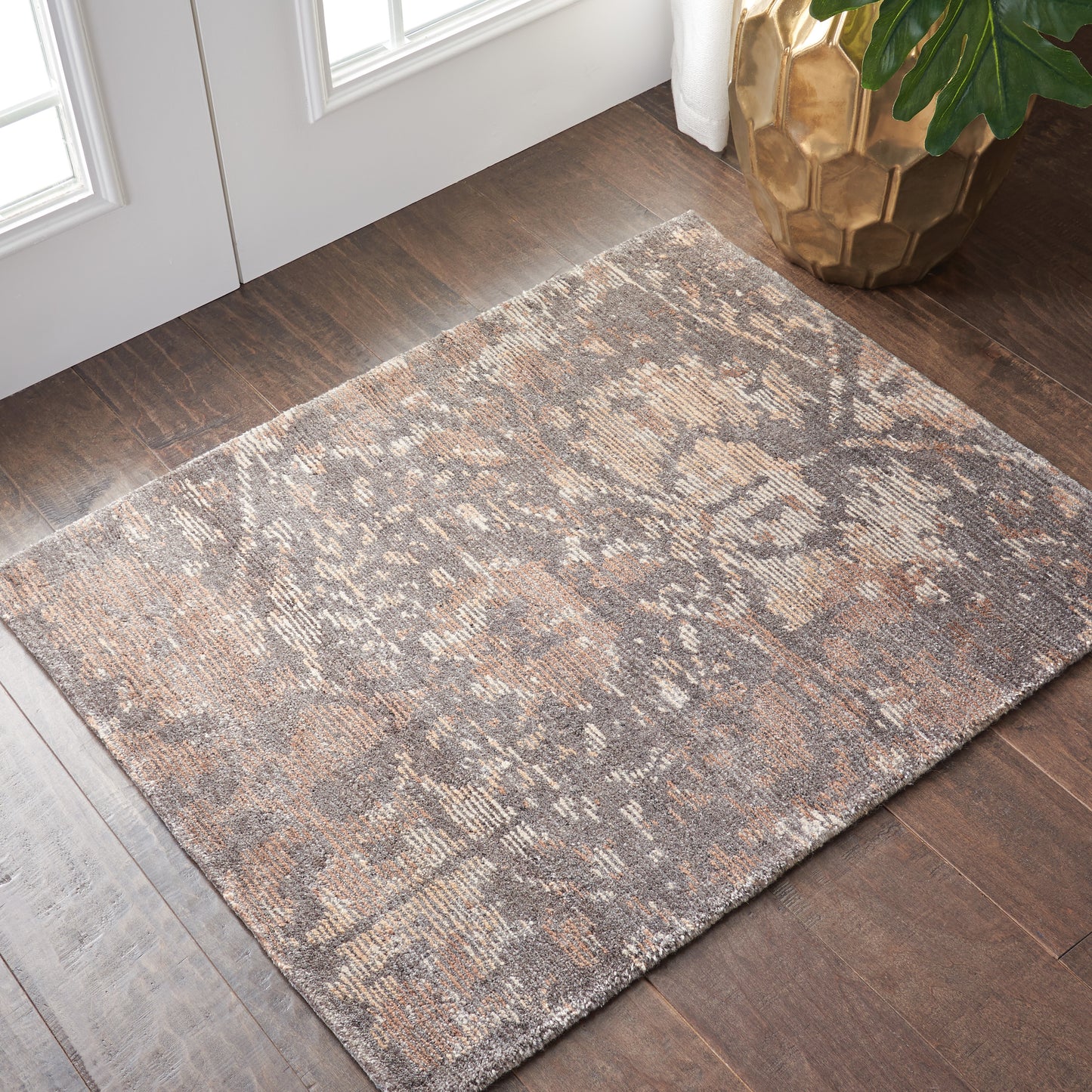 Nourison Lucent 2' x 3' Flint Vintage Indoor Rug