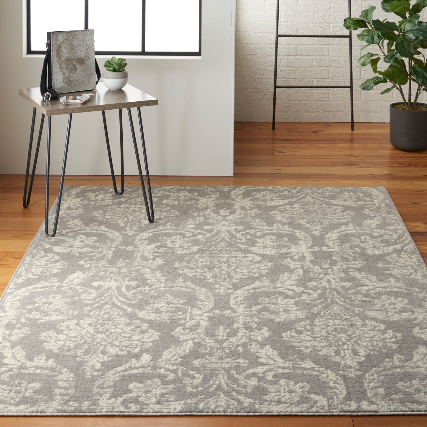 Nourison Jubilant 5'3" x 7'3" Grey Vintage Indoor Rug