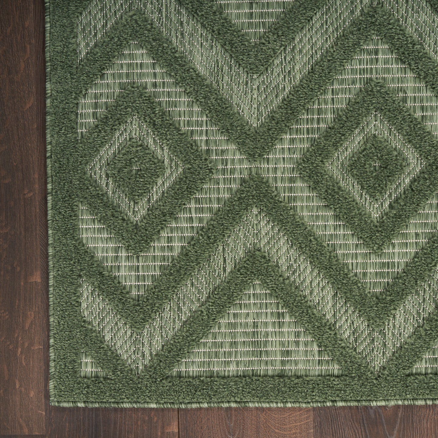 Nourison Versatile 2' x 4' Green Modern Rug