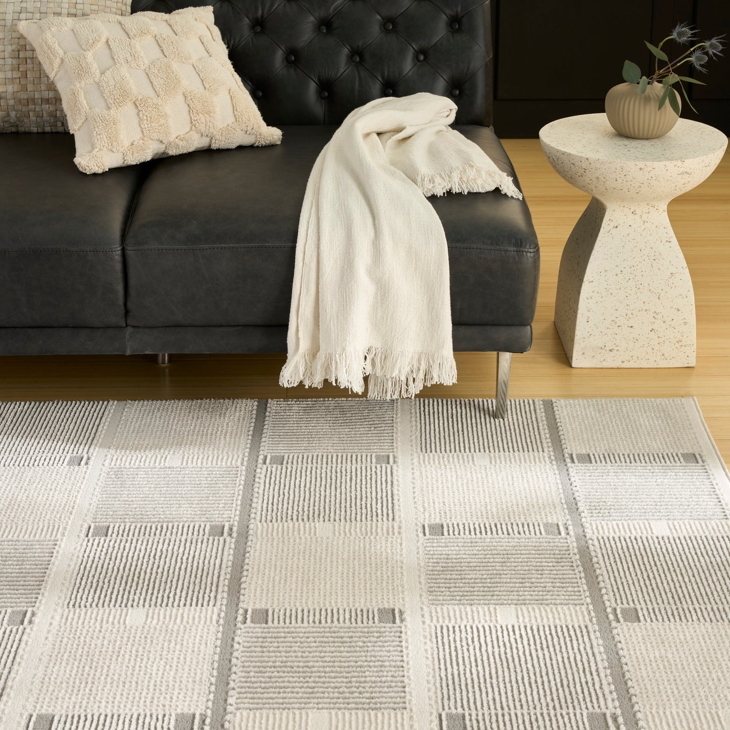Nourison Nordic 4' x 6' Ivory Grey Modern Indoor Rug
