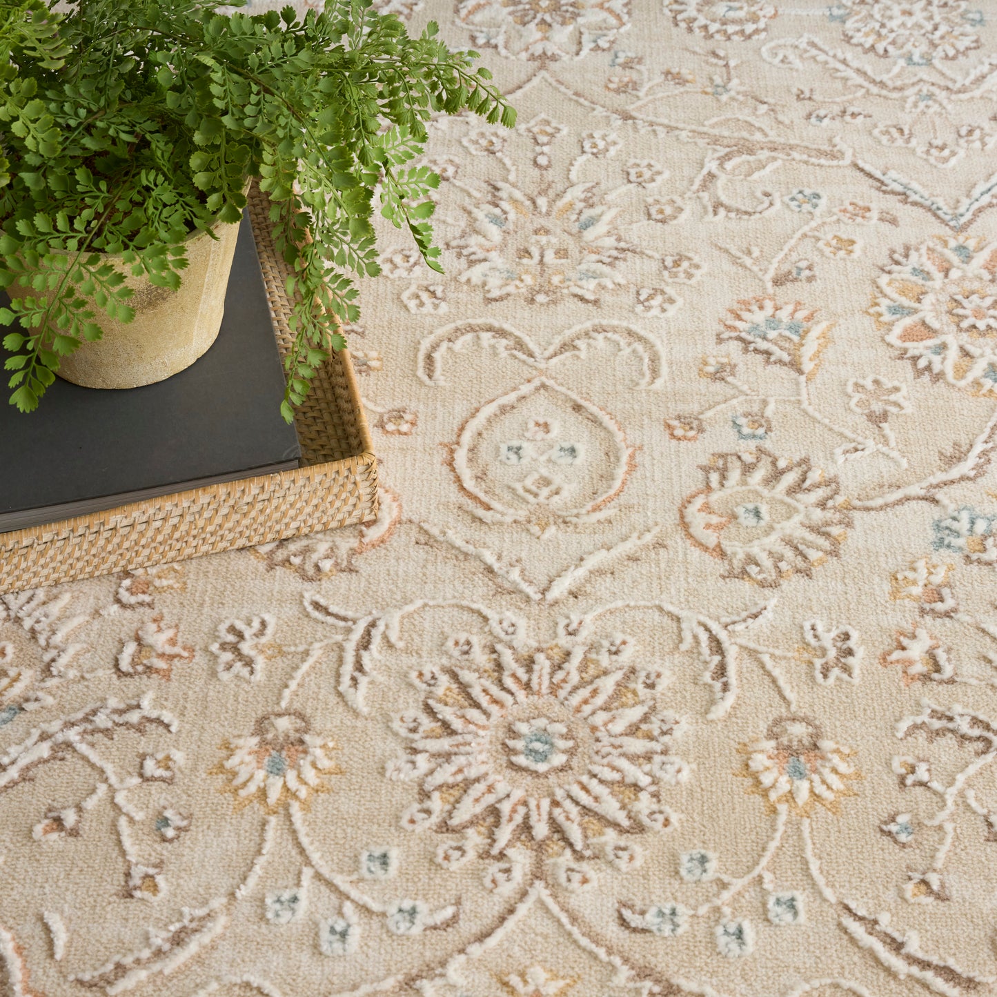 Nourison Isla 5'3" x 7' Ivory Vintage Indoor Rug