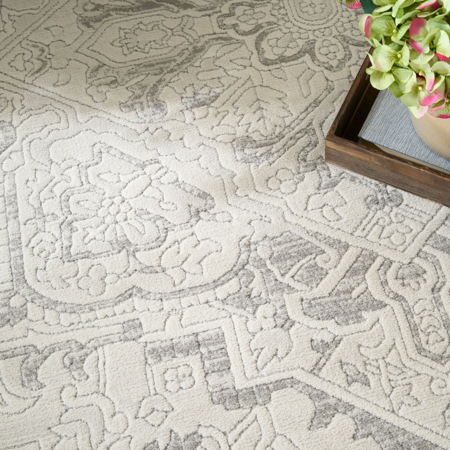 Nourison Grace 5'3" x 7'3" Grey Vintage Indoor Rug