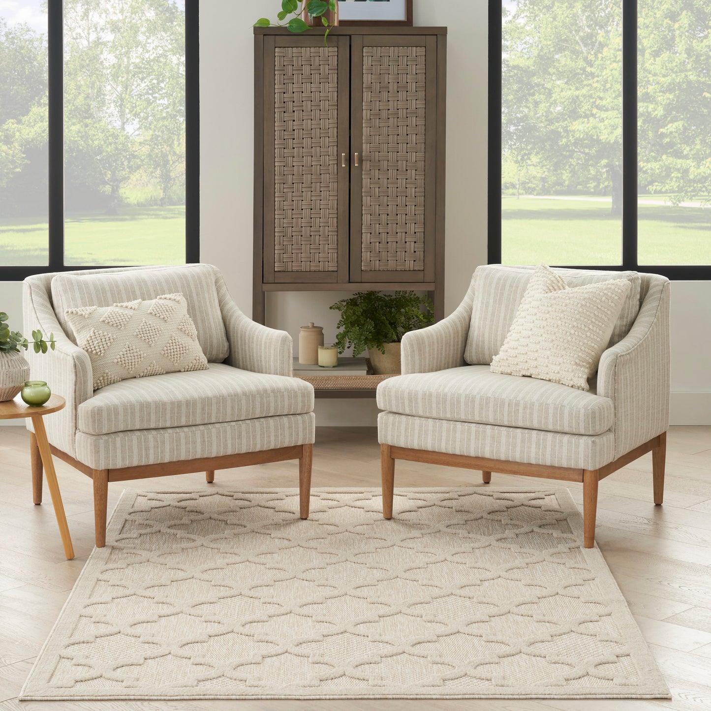 Nourison Easy Care 5' x 7' Cream Modern Rug