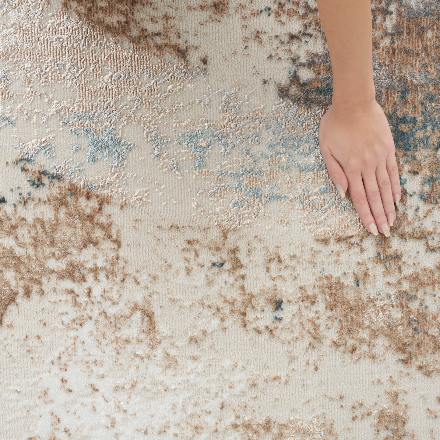Nourison Glitz 3'11" x 5'11" Taupe/Multi Modern Indoor Rug